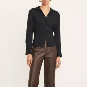 Vince Fitted Shaped Collar Blouse